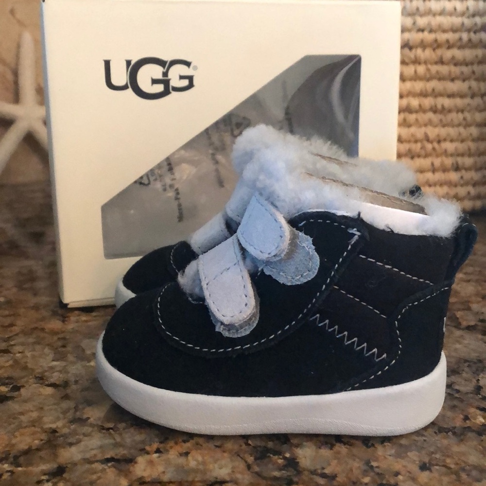 Ugg “Pritchard” baby boots